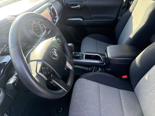 Used 2023 Toyota Tacoma TRD Off-Road AWD/4WD image 18