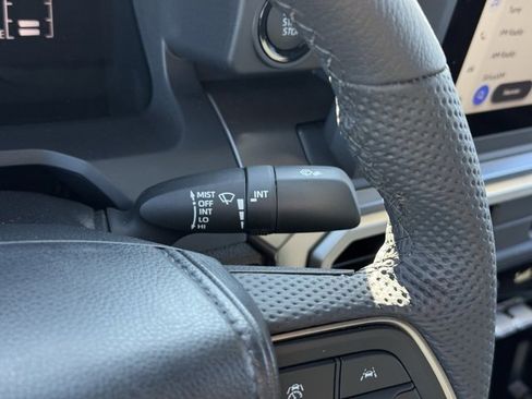 Certified 2025 Toyota Tacoma SR5 image 32