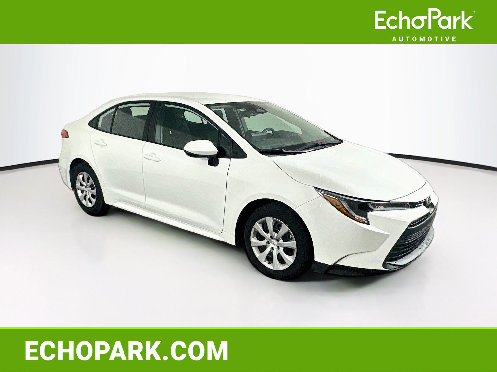 Used 2024 Toyota Corolla LE FWD image 1