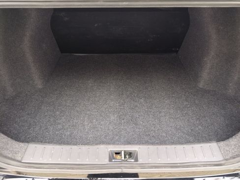 Used 2025 Nissan Versa S FWD image 30