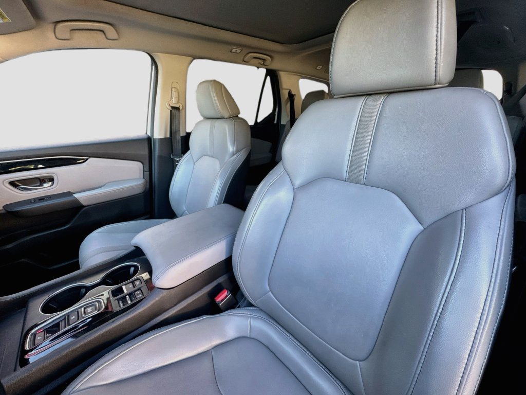 Used 2025 Honda Pilot Touring image 19