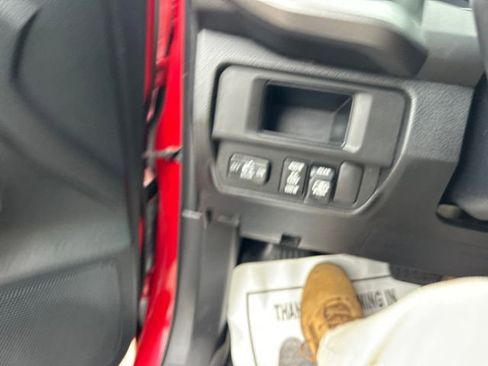 Used 2017 Toyota Tacoma TRD Off-Road image 28