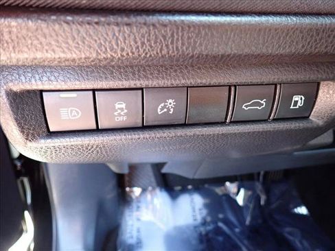 Used 2025 Toyota Camry LE FWD image 13