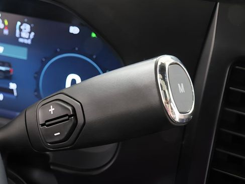 Used 2025 Ford F450 Platinum w/ FX4 Off-Road Package image 19