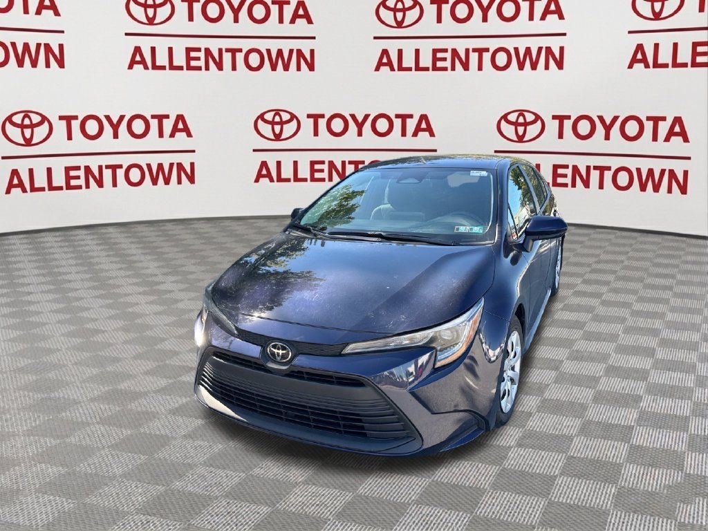 Used 2024 Toyota Corolla LE FWD image 15