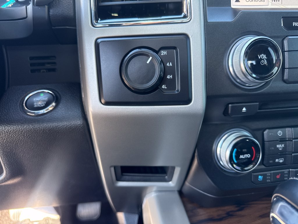 Used 2018 Ford F150 Lariat w/ Equipment Group 502A Luxury AWD/4WD image 42