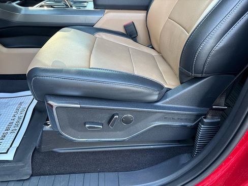 Used 2022 Ford F150 Lariat w/ Equipment Group 502A High AWD/4WD image 17