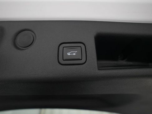 Used 2022 Chevrolet Equinox LT FWD image 15
