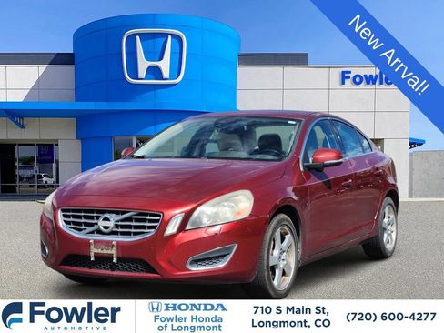 Used 2013 Volvo S60 T5 AWD/4WD image 1