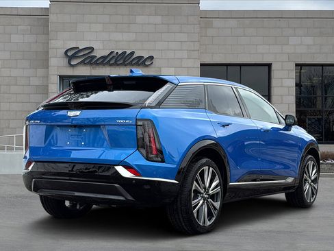 New 2026 Cadillac Optiq Luxury 2 image 3