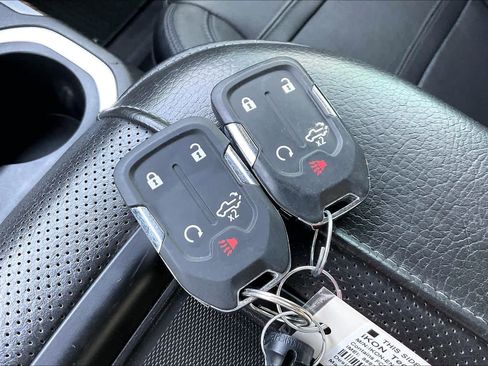 Used 2021 GMC Sierra 2500 Denali w/ Denali Black Diamond Edition image 15