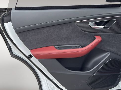 New 2026 Audi SQ8 Prestige AWD/4WD image 17