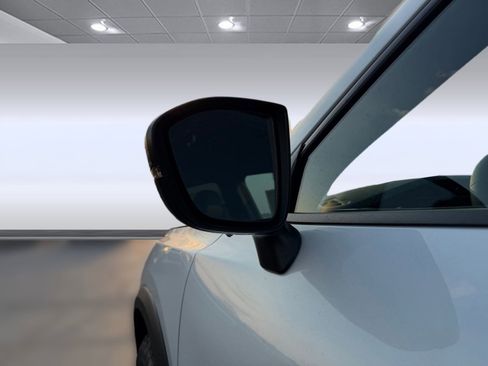 Used 2012 Chevrolet Cruze LS image 21