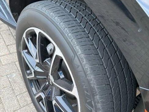 Used 2024 Chevrolet Tahoe RST w/ Luxury Package image 18