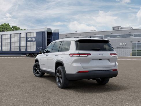 New 2026 Jeep Grand Cherokee L Limited RWD image 3