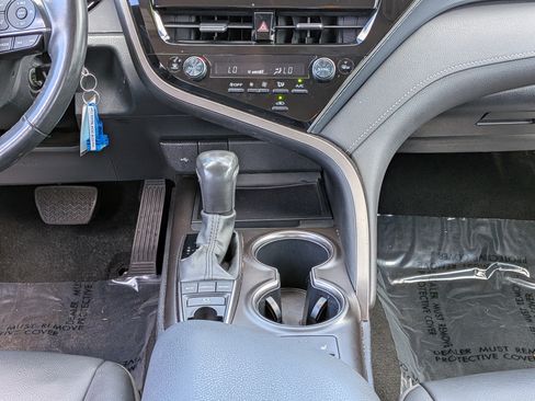 Used 2024 Toyota Camry SE w/ Cold Weather Package AWD/4WD image 18