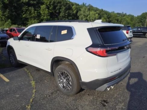Used 2026 GMC Acadia Elevation AWD/4WD image 2