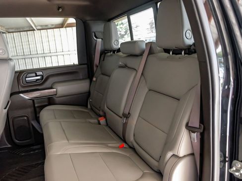 Used 2020 Chevrolet Silverado 2500 LTZ AWD/4WD image 35
