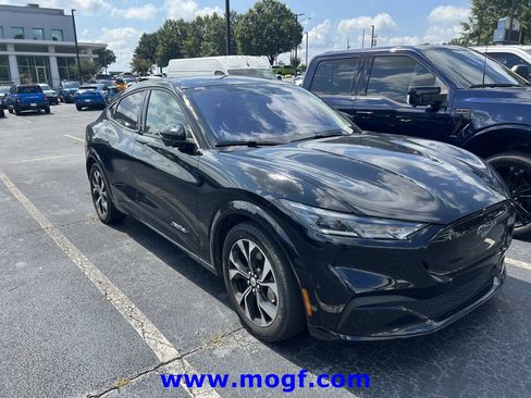 Certified 2023 Ford Mustang Mach-E Premium AWD/4WD image 4