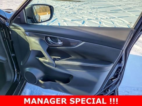 Used 2019 Nissan Rogue S w/ Special Edition Package image 29