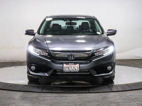Used 2016 Honda Civic Touring image 6