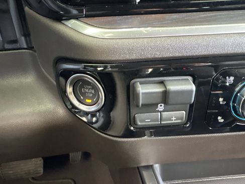 New 2026 GMC Sierra 1500 SLT AWD/4WD image 25