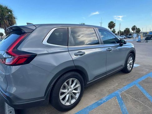 Used 2024 Honda CR-V EX image 4