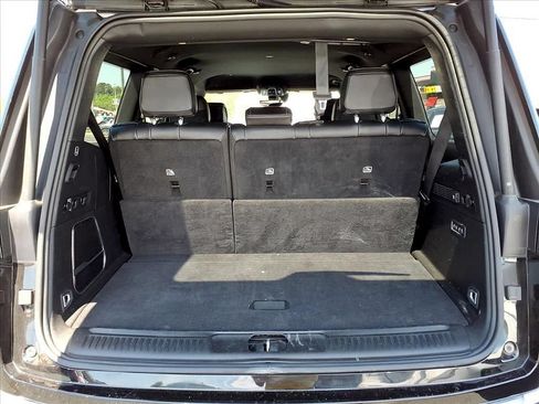 Used 2024 Jeep Wagoneer Series III AWD/4WD image 25