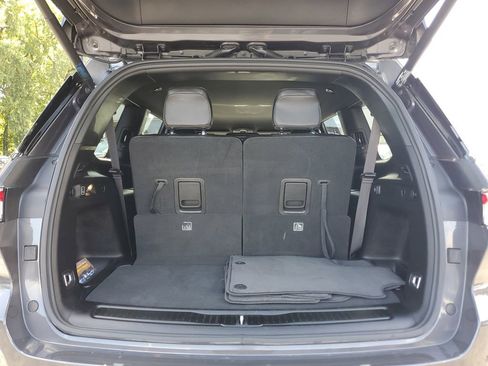 Certified 2024 Jeep Grand Cherokee L Laredo image 9