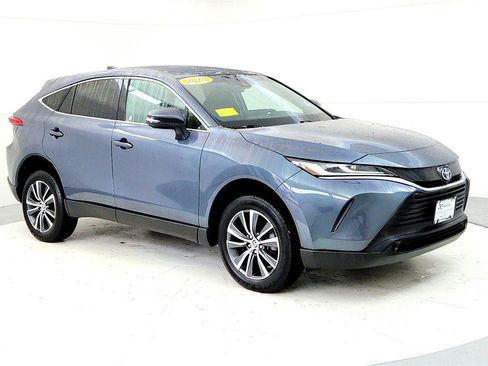 Certified 2023 Toyota Venza LE AWD/4WD image 7