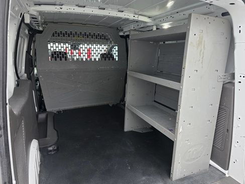 Used 2022 Ford Transit Connect XL image 13