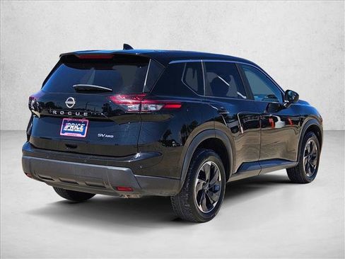 Used 2024 Nissan Rogue SV AWD/4WD image 5