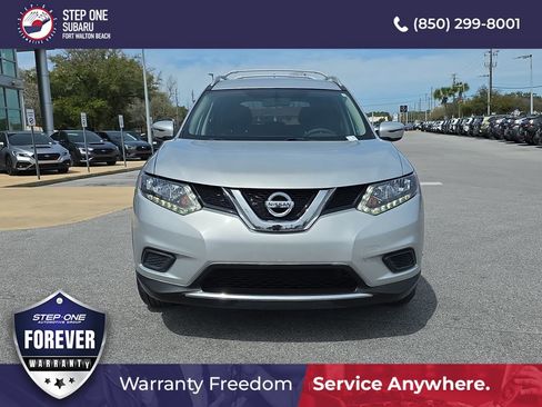 Used 2016 Nissan Rogue SV FWD image 4