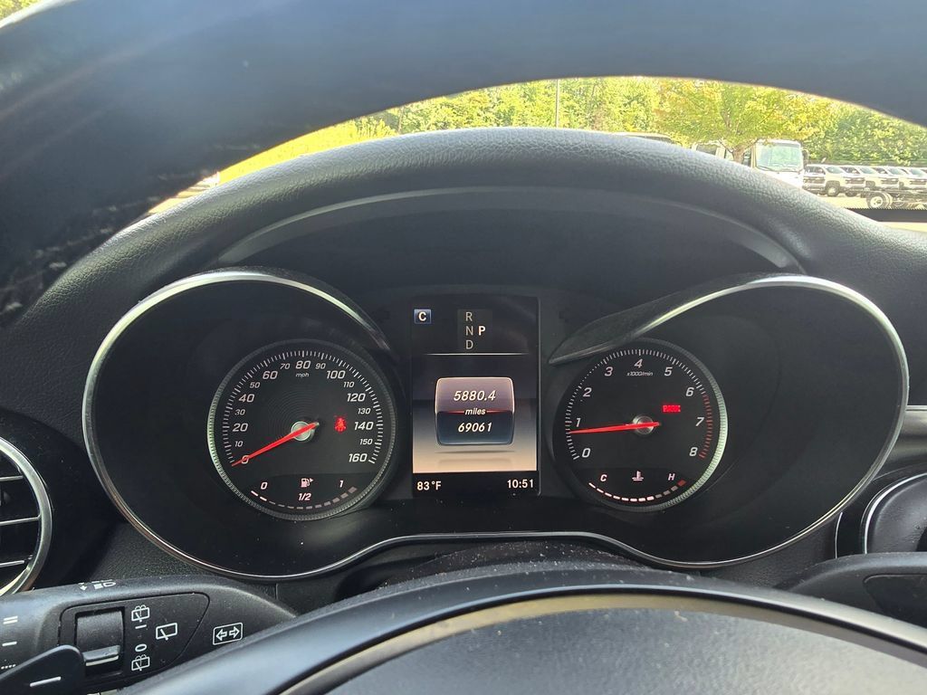 Used 2019 Mercedes-Benz GLC 300 4MATIC image 26