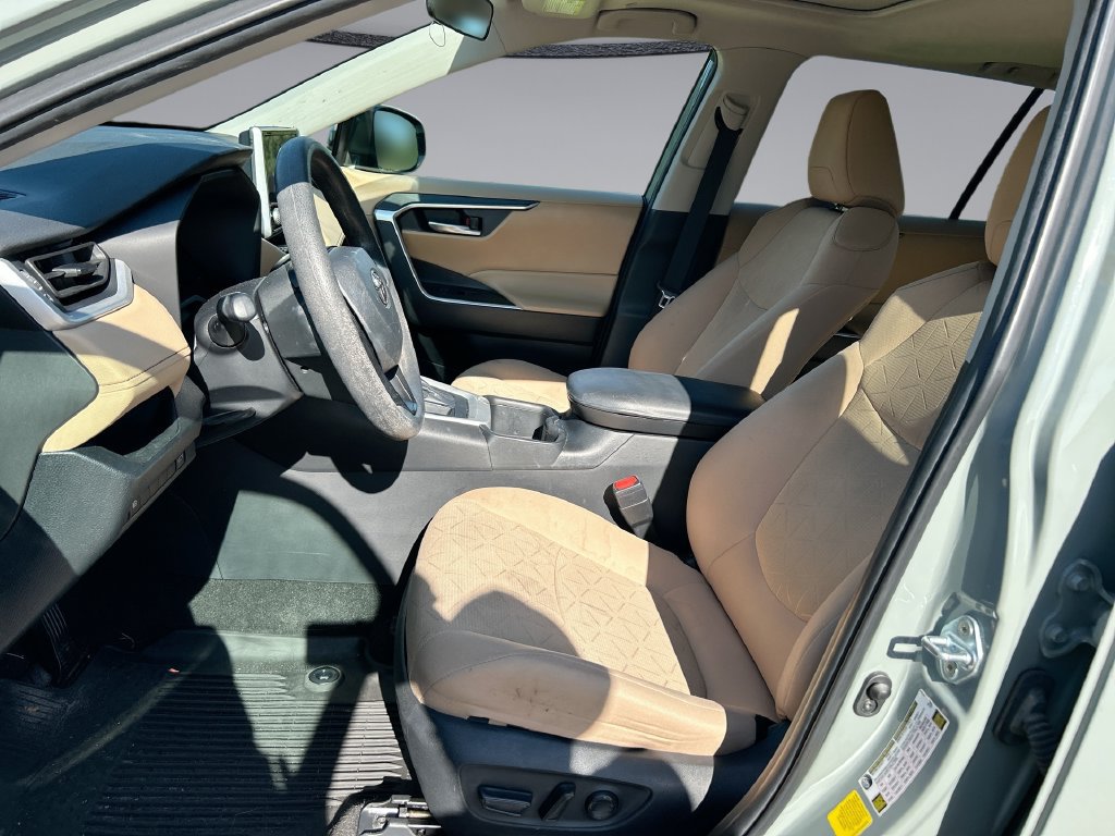 Used 2023 Toyota RAV4 XLE w/ Convenience Package AWD/4WD image 11
