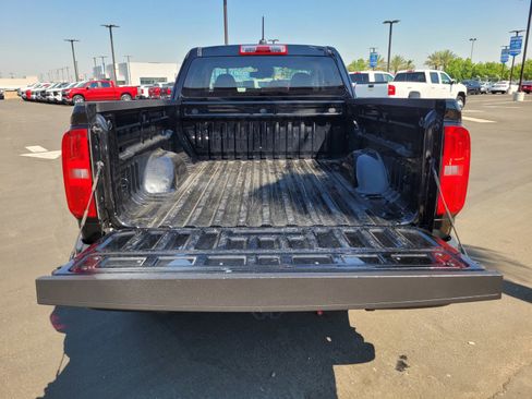 Used 2022 Chevrolet Colorado LT w/ Fleet Safety Package image 27