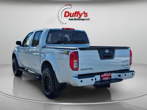 Used 2017 Nissan Frontier PRO-4X AWD/4WD image 15