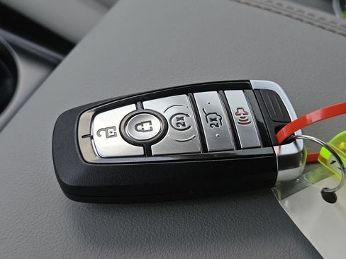 New 2026 Ford Explorer Active w/ Active Comfort Package RWD image 30