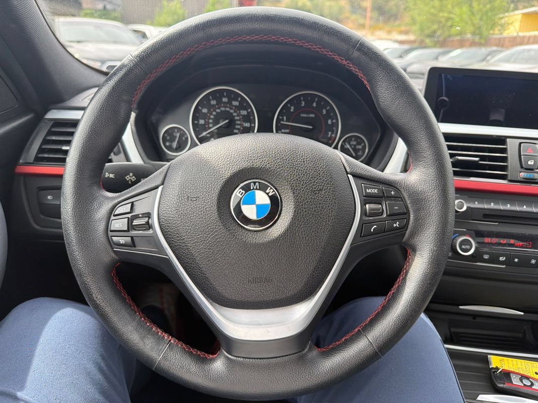 Used 2012 BMW 328i Sedan RWD image 13