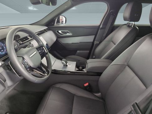 Used 2025 Land Rover Range Rover Velar S image 4
