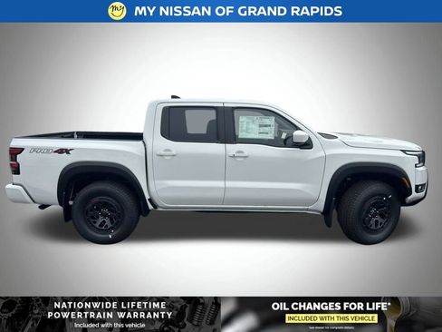 New 2026 Nissan Frontier PRO-4X w/ Tow Package AWD/4WD image 7