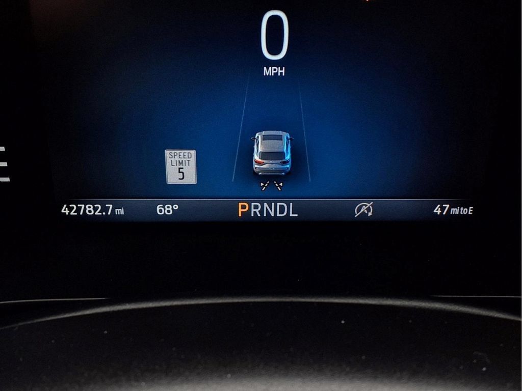 Used 2024 Ford Escape ST-Line w/ Tech Pack #1 AWD/4WD image 18