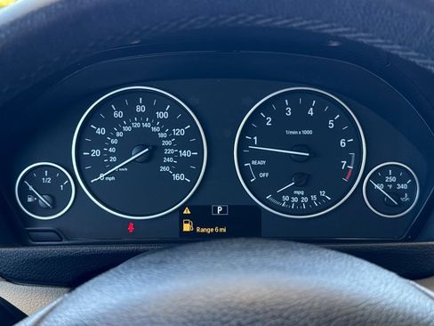 Used 2018 BMW 320i Sedan RWD image 27