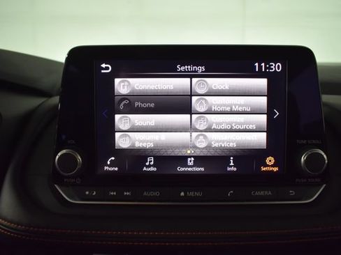 Certified 2025 Nissan Rogue SV AWD/4WD image 22