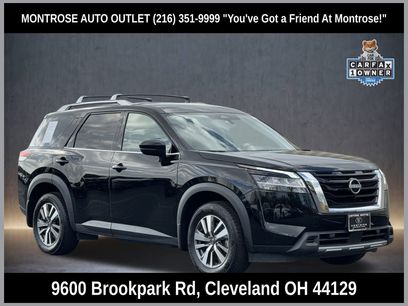 Used 2024 Nissan Pathfinder SL