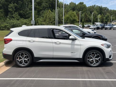 Used 2018 BMW X1 xDrive28i AWD/4WD image 8