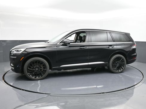 Used 2022 Lincoln Aviator Reserve w/ Equipment Group 201A image 5