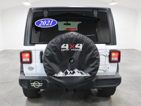 Used 2021 Jeep Wrangler Unlimited Sport AWD/4WD image 9