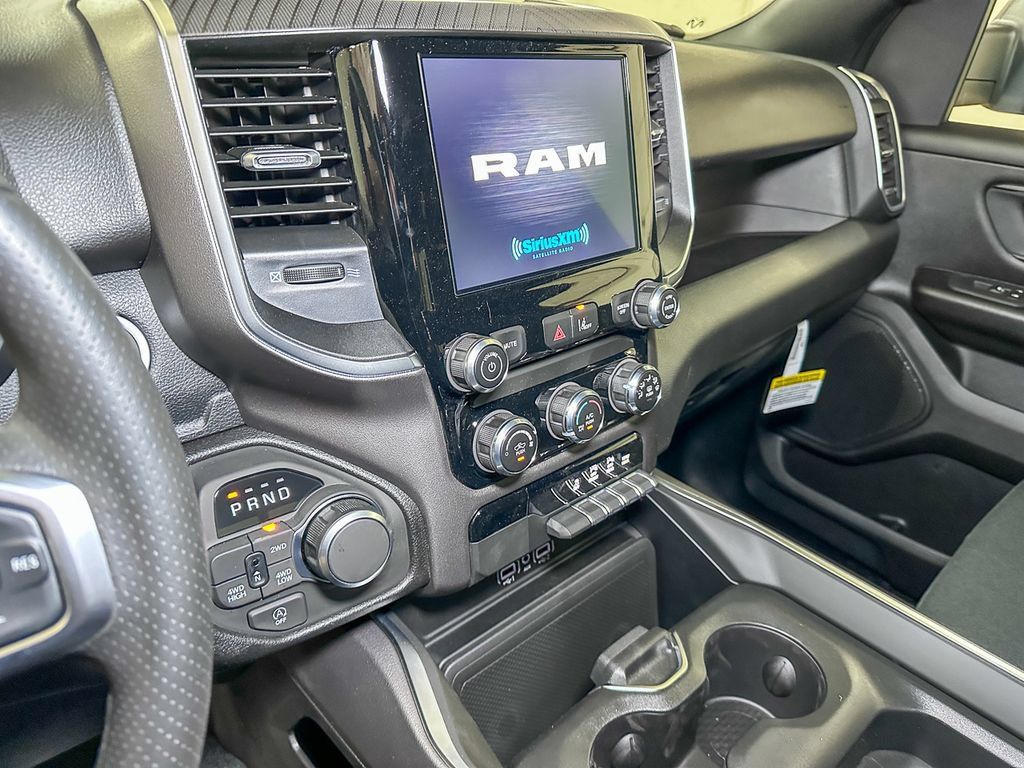 New 2026 RAM 1500 Express AWD/4WD image 29