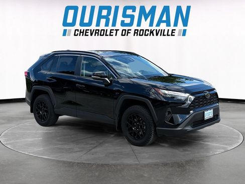 Used 2025 Toyota RAV4 XLE FWD image 1